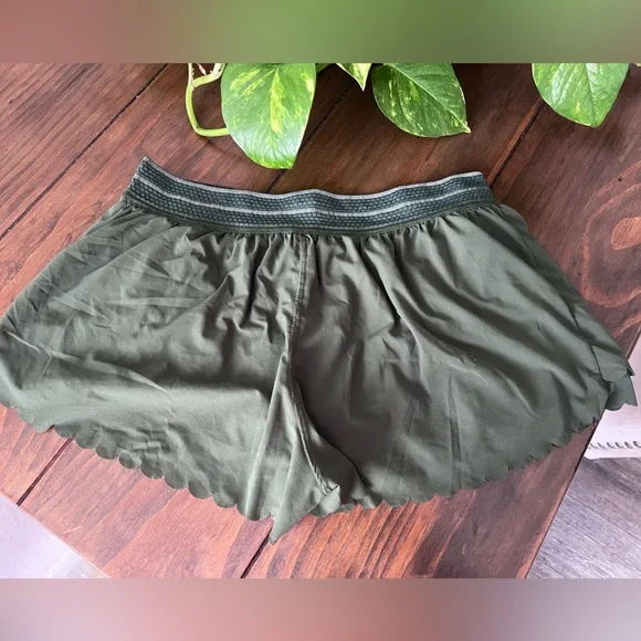 Free People Movement Scalloped Running Shorts - Picture 2 of 6